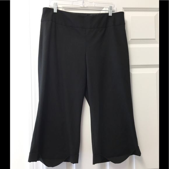Classic The Limited Cassidy fit sateen crop pants! - Picture 2 of 10